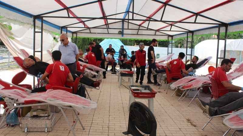 Kan akıtmak yerine Kızılay'a kan bağışladılar