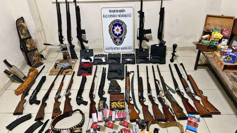 Marmaris’te polislerin operasyon yaptığı adres ev değil cephanelik çıktı