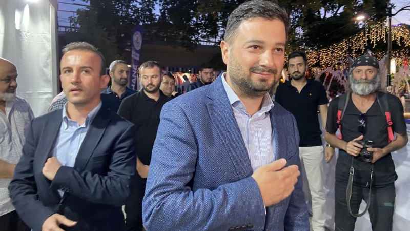 Kağıthane’de aşure günü heyecanı: 25 bin kişiye aşure ikram edildi