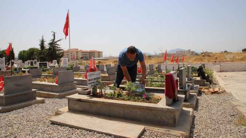 Deprem bölgesinde acılar hala taze