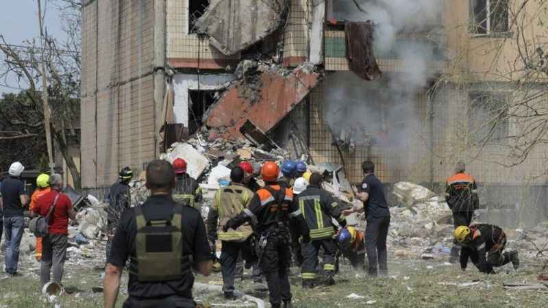 Rusya’dan Zelenskiy’nin memleketine füze saldırısı: 6 ölü, 75 yaralı