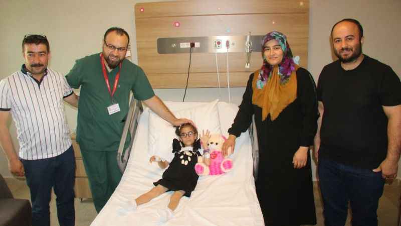 Milyonda bir görülen hastalığı atlattı