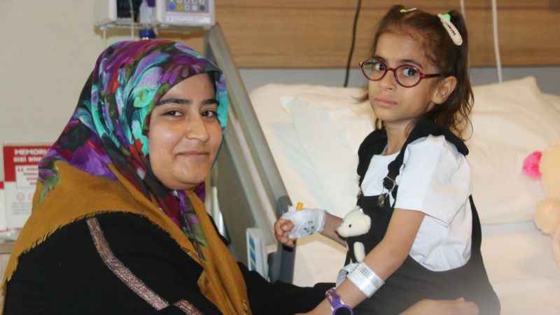 Milyonda bir görülen hastalığı atlattı