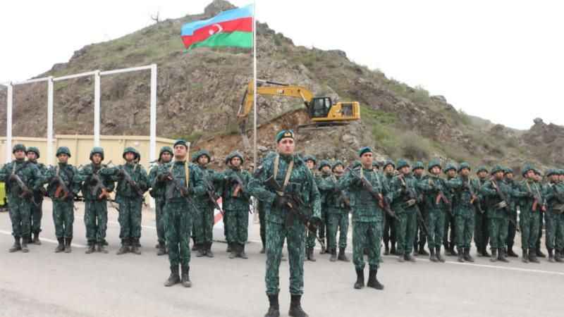 Laçın Koridoru'nda Azerbaycan bayrağı dalgalanıyor Laçın Koridoru'nda Azerbaycan bayrağı dalgalanıyor