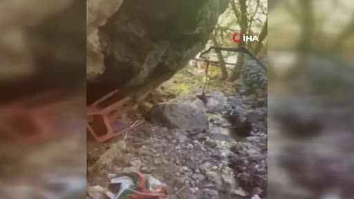 Mehmetçik, teröristlerin mağarasında çok sayıda malzeme ele geçirdi