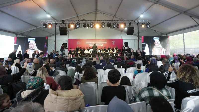 Bakan Osman Aşkın Bak ile Başkan Yıldırım, Engelsiz Spor Merkezi’nin açılışını yaptı