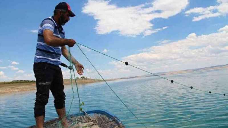Balık avı yasağı başladı
