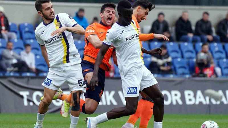 Medipol Başakşehir beş maç sonra kazandı