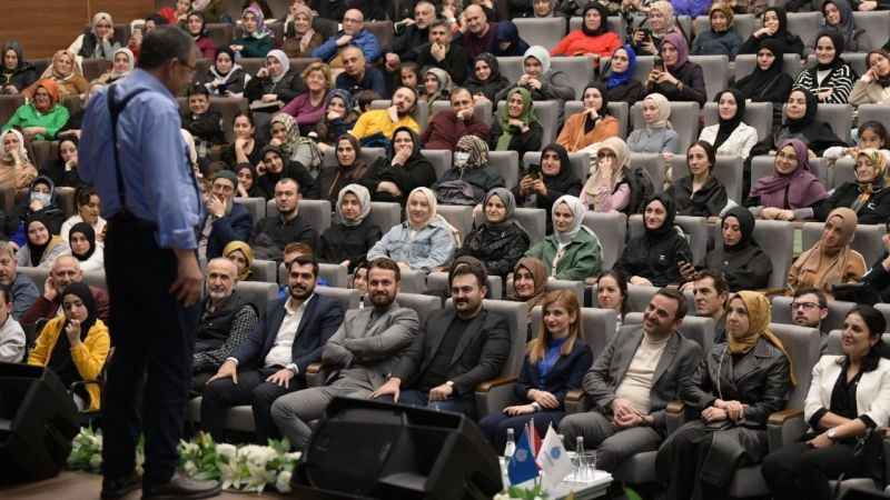 Başiskele´de Hayati İnanç'tan aile sohbeti