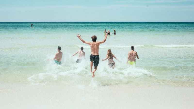 Denizde ve havuzda enfeksiyona dikkat!