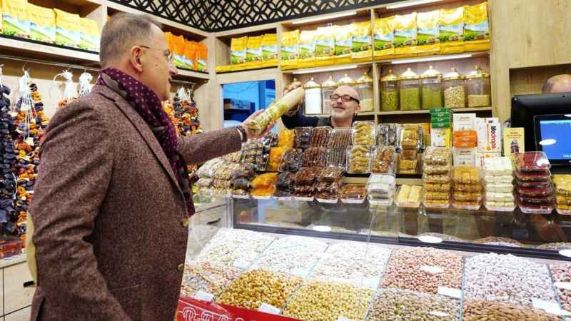 Beylikdüzü yeni yıla huzur, mutluluk ve sevgi temennisiyle girdi