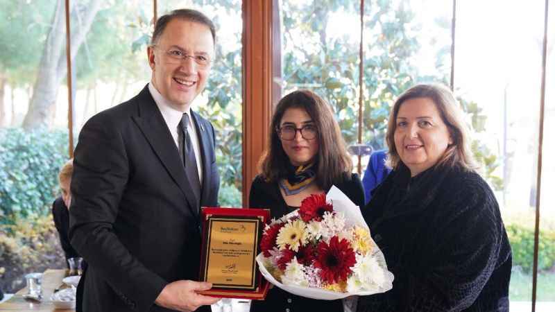 Başkan Çalık, kadın girişimcilerle buluştu Başkan Çalık, kadın girişimcilerle buluştu