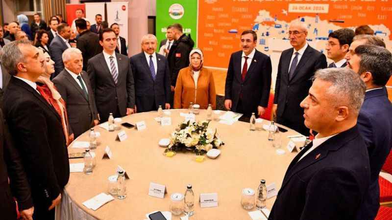 Cevdet Yılmaz Sancaktepe’de Bingöllüler Gecesi'ne katıldı