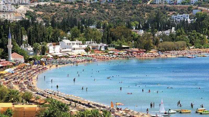 Bodrum sahilleri dolmaya başladı