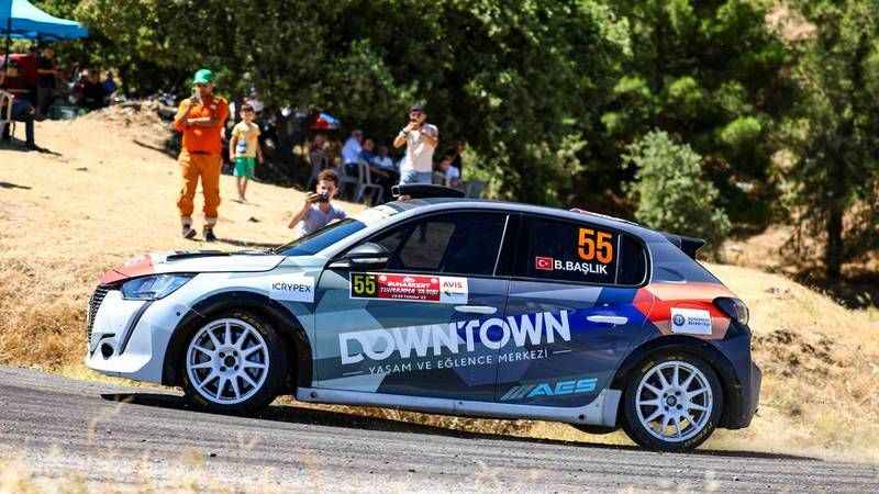 Tırmanma heyecanı Buharkent'te yaşandı