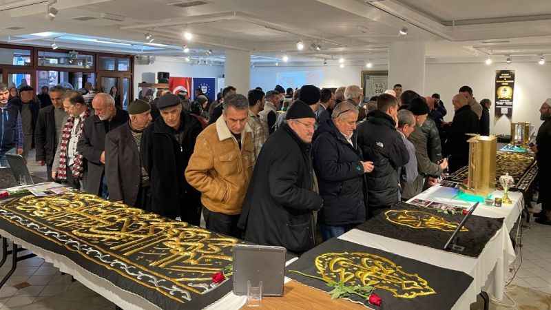 Mukaddes Emanetlere Bursa'da büyük ilgi