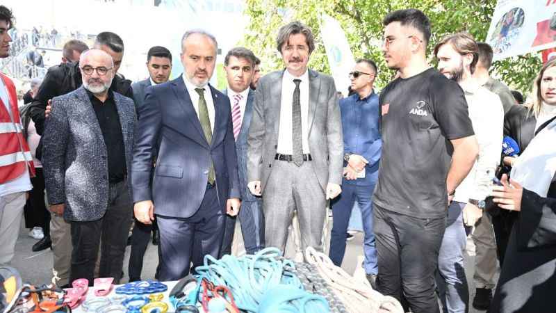 Bursa Büyükşehir genç akademisyenlere yatırım yapıyor