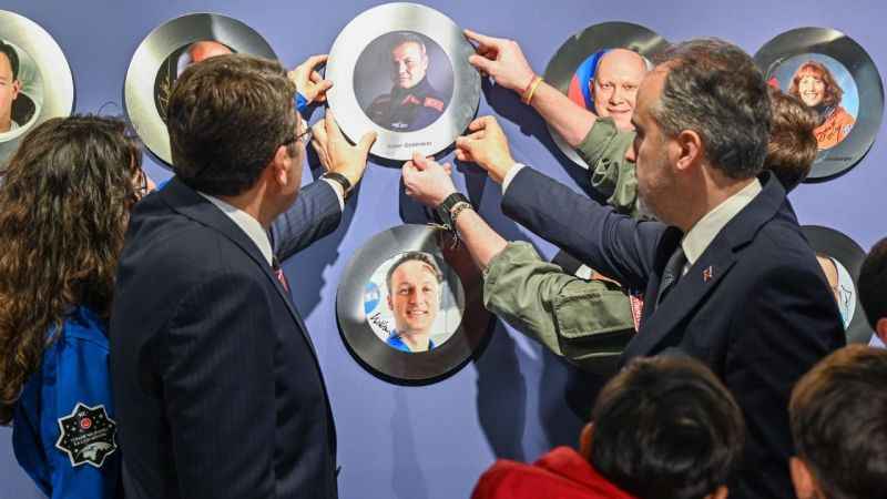 SpaceX ile uzay yolculuğu Bursa'da heyecanla izlendi