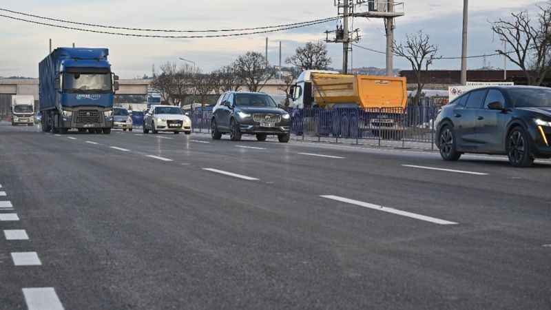 Mudanya yolunda trafik aktarması sona erdi, ulaşım rahatladı