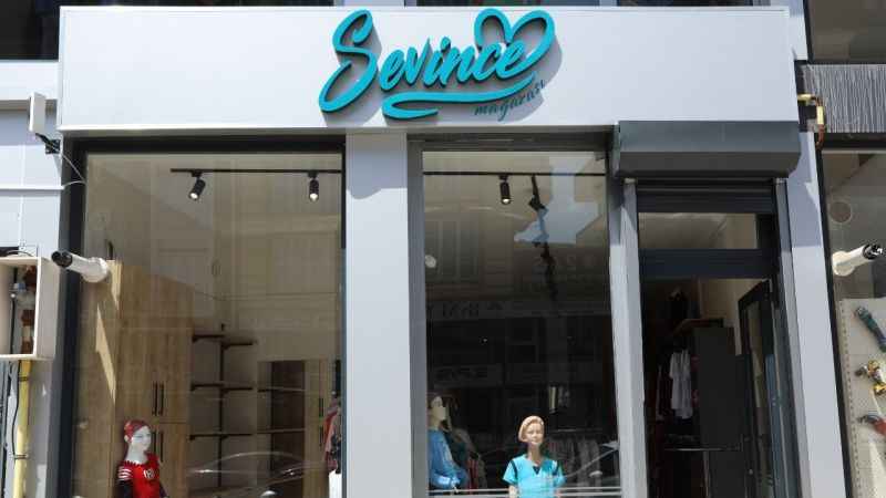 Gönül belediyeciliği Sevince Giyim Mağazası ile sürüyor