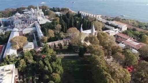 Tarihi mekanlar ziyaretçi akınına uğruyor