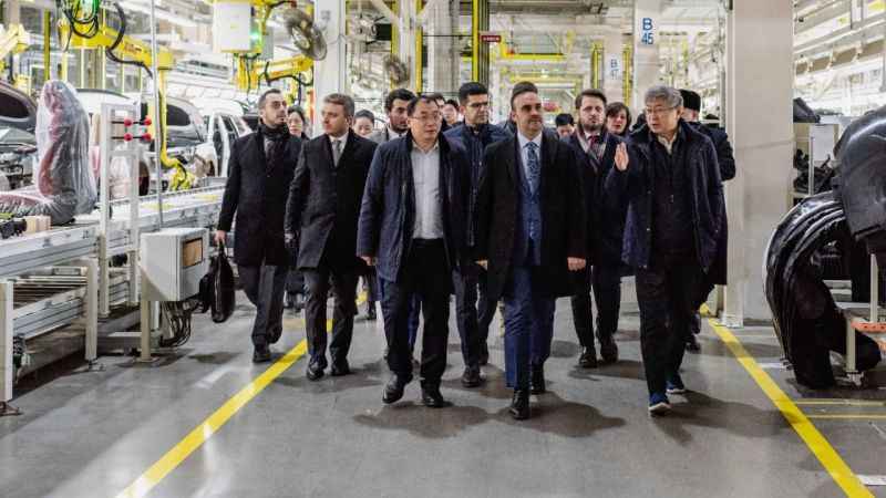 Bakan Kacır elektrikli Chery OMODA E5’i test etti