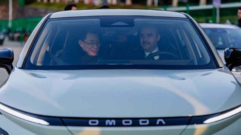 Bakan Kacır elektrikli Chery OMODA E5’i test etti