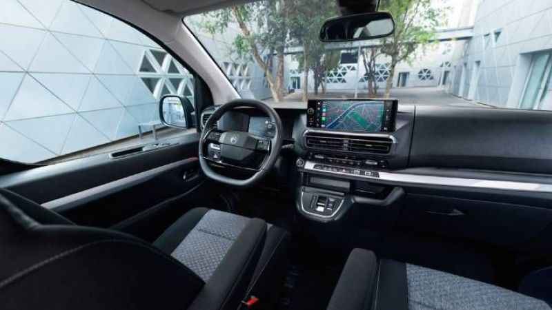 Citroen, MPV modeli SpaceTourer'i yeniledi 