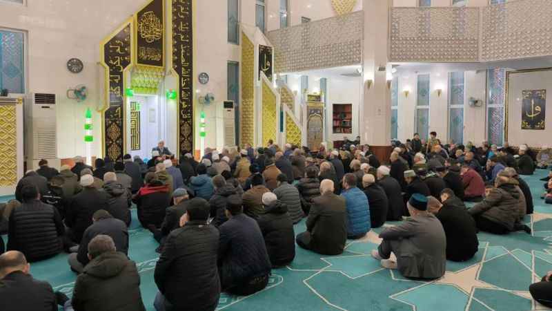 Derince'de sabah namazı buluşmaları sürüyor