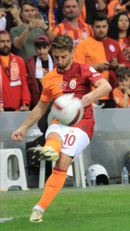 Kritik Virajda Damga Vuran Aslanlar