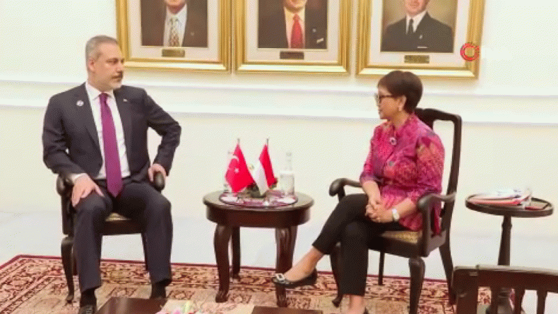 Bakan Fidan, Endonezyalı mevkidaşı Marsudi ile görüştü