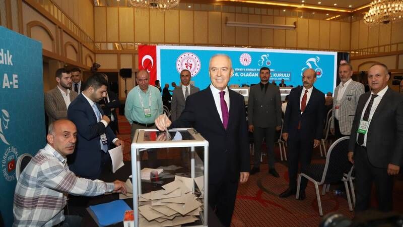 Emin Müftüoğlu yeniden Türkiye Bisiklet Federasyonu Başkanı oldu