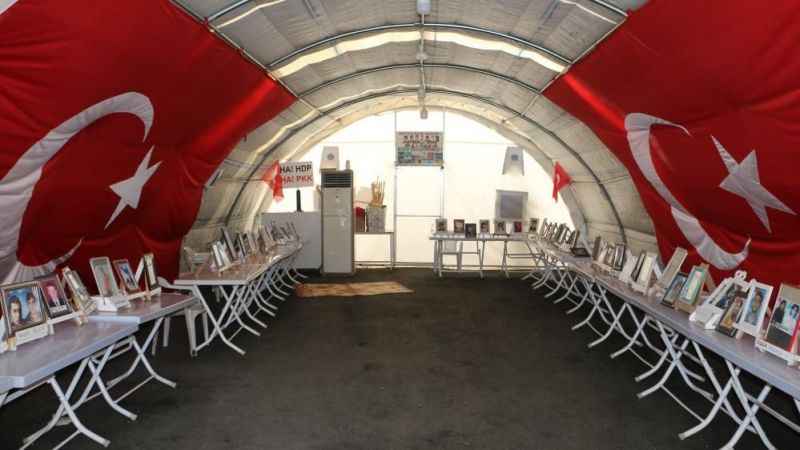 Evlatlarını PKK ve HDP’den isteyen ailelerin nöbeti devam ediyor