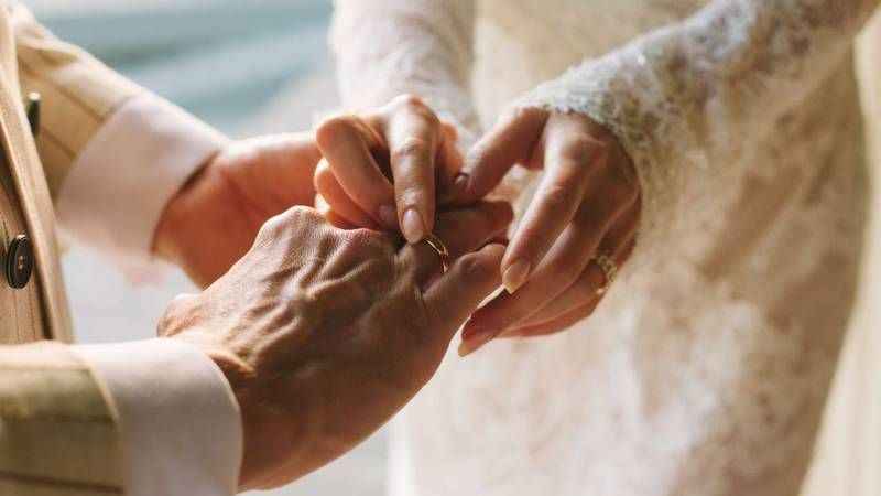 FAİZSİZ EVLİLİK KREDİSİ GELDİ! Evlilik kredisi ne kadar? Faizsiz evlilik kredisi kaç lira? Evlilik kredisi kaç ayda ödecenecek?