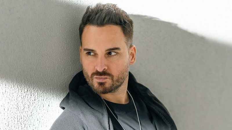 Genlerimde Şarkı Söylemek Var Dedi Faruk Emre