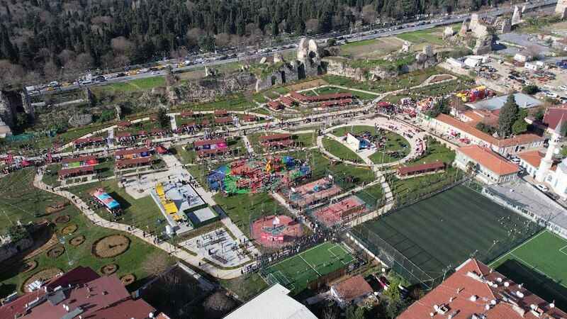 Fatih'te coşku dolu Millet Bahçesi 2. Etap Şenliği