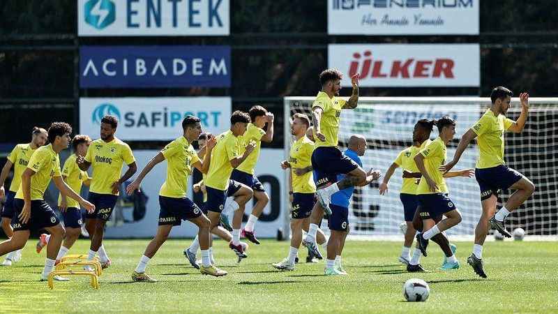 Fenerbahçe'de, Başakşehir maçı hazırlıkları başladı