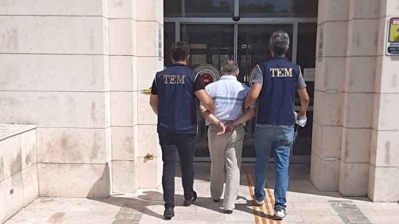 FETÖ üyesi Edremit'te saklandığı evde yakalandı