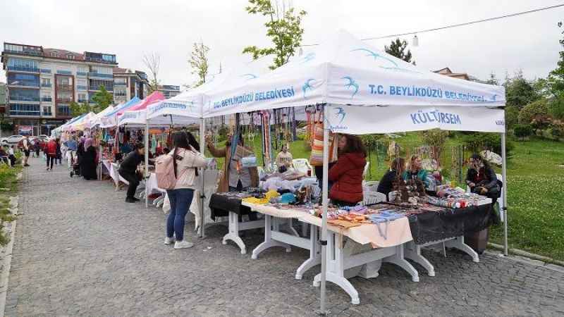 Bu sefer renkli görüntülerin adresi Kırlangıç festıvali oldu