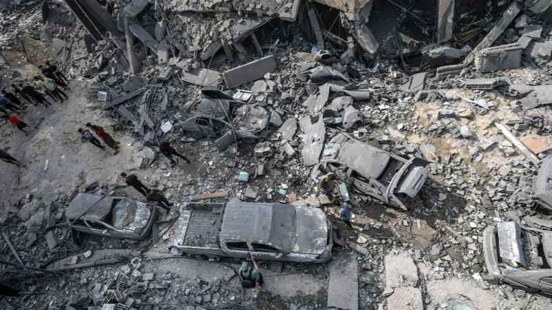 Gazze'de can kaybı 7 bin 326'ya yükseldi