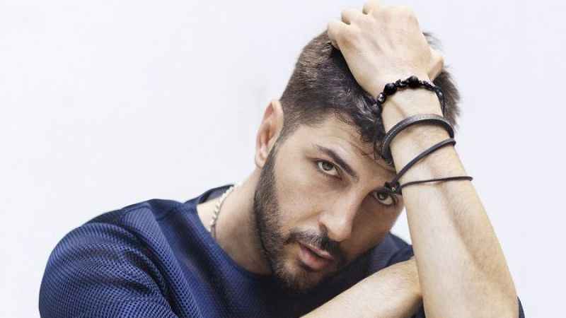 İhaneti İtiraf Eden Bir Şarkı Geliyor!