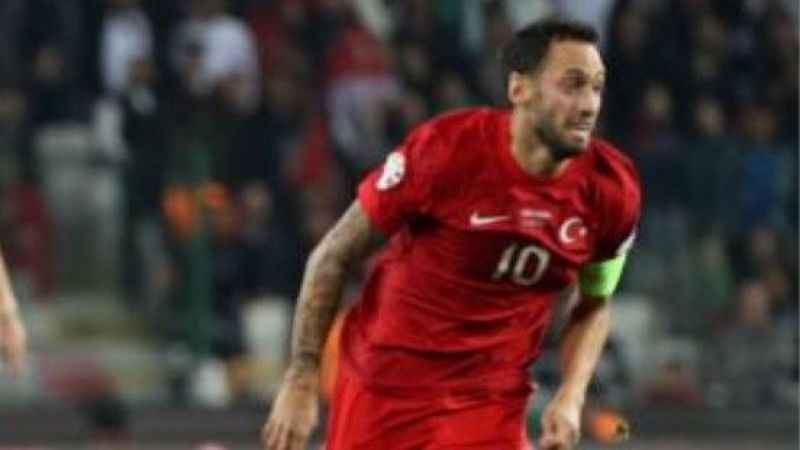 A Milli Takım'da Cengiz Ünder ve Hakan Çalhanoğlu kadrodan çıkarıldı