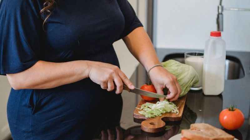 Vegan ya da vejetaryen diyetler hamileliği riske sokuyor