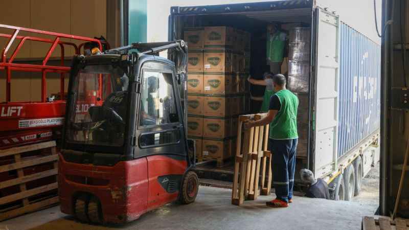 İHH’dan Sudan’a 30 konteynerlik yardım malzemesi