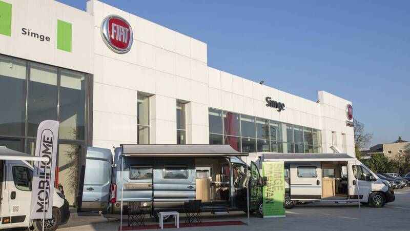 Stil sahibi Hotomobil Modelleri, Simge Otomotiv Showroom’unda göz kamaştırdı