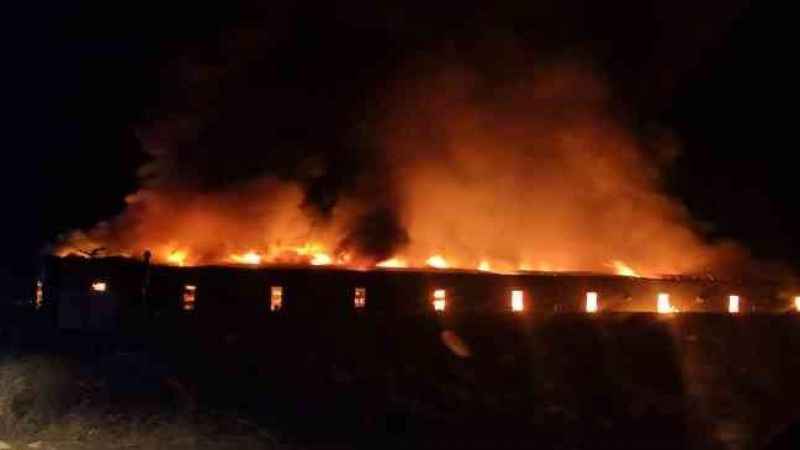 Bursa’da plastik fabrikası alev alev yandı