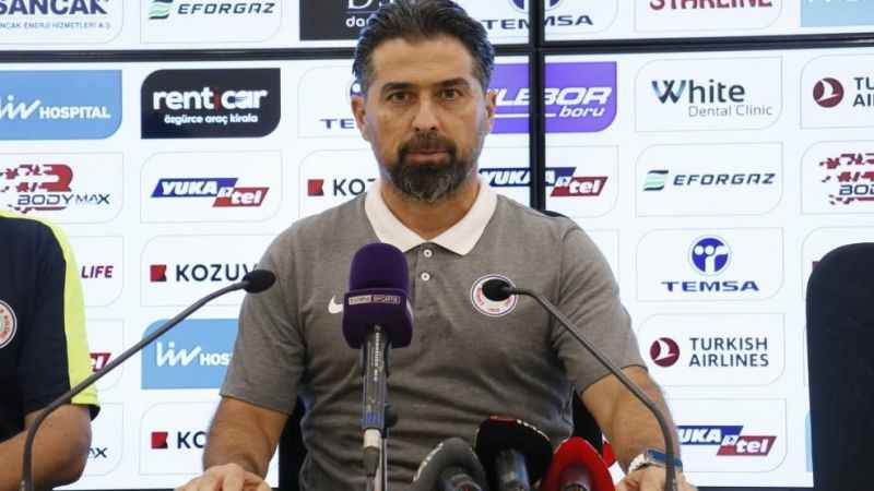 İlhan Palut: “Süper Lig'de daha iyi işler yapmak ve doğru hamleler yapmak istiyoruz”