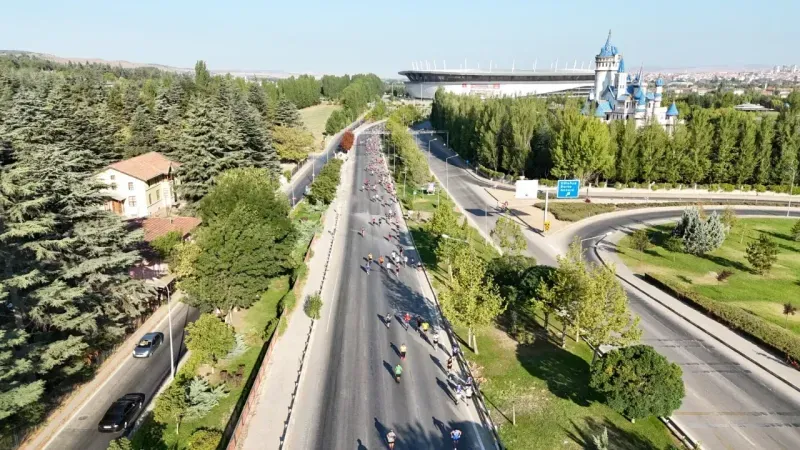 Eskişehir’de Eti Lifalif 5. Uluslararası Yarı Maraton heyecanı yaşandı