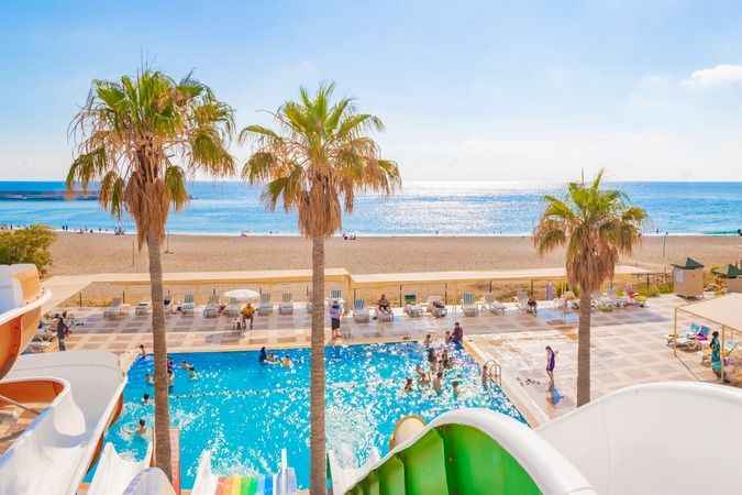 Gazipaşa Grand Akça Hotel yaz sezonunu açıyor