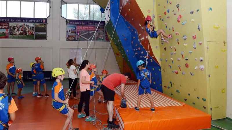 İnegöl Belediyespor geleceğin şampiyonlarına yatırım yapıyor